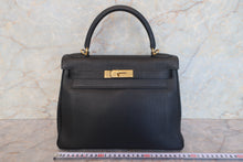 将图片加载到图库查看器，HERMES KELLY 28 Togo leather Black □I刻印 Shoulder bag 700120062
