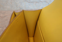 将图片加载到图库查看器，HERMES CONSTANCE3 MINI Epsom leather Lime D刻印 Shoulder bag 800080079
