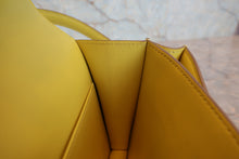 将图片加载到图库查看器，HERMES CONSTANCE3 MINI Epsom leather Lime D刻印 Shoulder bag 800080079
