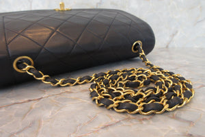 CHANEL/シャネル ダイアナマトラッセチェーンショルダーバッグ ラムスキン ネイビー/ゴールド金具 ショルダーバッグ 700060189