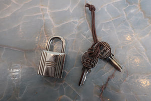 HERMES／エルメス ピコタンロックＰＭ トリヨンクレマンス ゴールド X刻印 ハンドバッグ 700090138