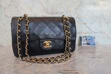 画像をギャラリービューアに読み込む, CHANEL/シャネル マトラッセＷフラップＷチェーンショルダーバッグ ラムスキン ブラック/ゴールド金具 ショルダーバッグ 800080152
