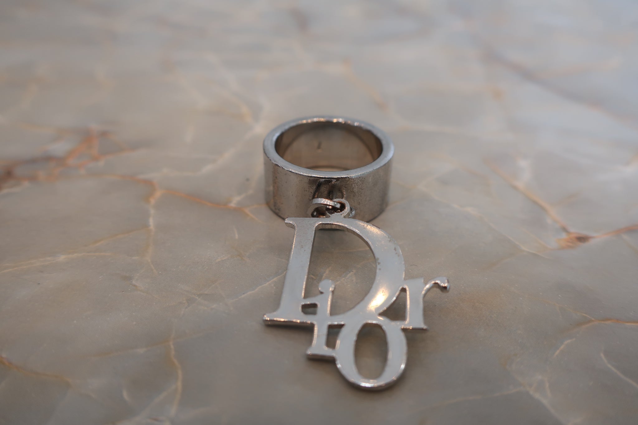 ディオールChristian Dior ディオール シルバー ロゴ リング13号 指輪