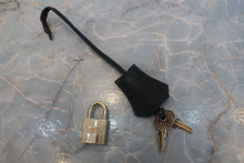 将图片加载到图库查看器，HERMES KELLY 28 Togo leather Black □I刻印 Shoulder bag 700120062
