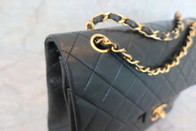 Load image into Gallery viewer, CHANEL Matelasse double flap double chain shoulder bag Lambskin Black/Gold hadware Shoulder bag 600070057
