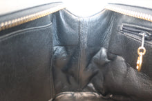 Load image into Gallery viewer, CHANEL Matelasse chain shoulder bag Caviar skin Black/Gold hadware Shoulder bag 800060109
