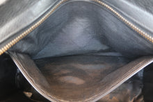 Load image into Gallery viewer, CHANEL Matelasse chain shoulder bag Caviar skin Black/Gold hadware Shoulder bag 800060109
