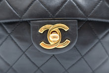 Load image into Gallery viewer, CHANEL Mini Matelasse Single Flap Chain shoulder bag Lambskin Black/Gold hardware Shoulder bag 800090239
