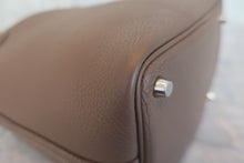 画像をギャラリービューアに読み込む, HERMES／エルメス ピコタンロックＰＭ トリヨンクレマンス エトゥープ ハンドバッグ 800010042
