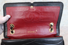 将图片加载到图库查看器，CHANEL/香奈儿 经典双C 链条包 羊皮 Black/Gold hadware(黑色/金色金属) 肩背包 700100183
