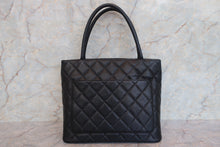 将图片加载到图库查看器，CHANEL/香奈儿 复刻 托特包 荔枝皮 Black/Silver hadware(黑色/银色金属) 托特包 700100195
