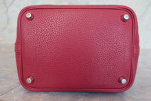 画像をギャラリービューアに読み込む, HERMES／エルメス ピコタンロックＰＭ トリヨンクレマンス ルビー □R刻印 ハンドバッグ 800010059
