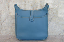 Load image into Gallery viewer, HERMES  EVELYNE 2GM Clemence leather Blue jean □H Engraving Shoulder bag 700060172
