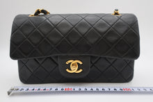Load image into Gallery viewer, CHANEL Matelasse Double Flap Double Chain shoulder bag Lambskin Black/Gold hardware Shoulder bag 800090147
