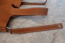 Load image into Gallery viewer, HERMES PICOTIN LOCK GM Clemence leather Gold □P Engraving Hand bag 700120036
