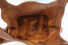 Load image into Gallery viewer, HERMES PICOTIN LOCK GM Clemence leather Gold □P Engraving Hand bag 700120036
