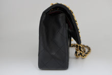 Load image into Gallery viewer, CHANEL Matelasse Double Flap Double Chain shoulder bag Lambskin Black/Gold hardware Shoulder bag 800090147
