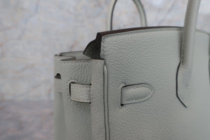 HERMES BIRKIN 25 Togo leather Vert fizz B刻印 Hand bag 600100231