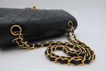 Load image into Gallery viewer, CHANEL Matelasse Double Flap Double Chain shoulder bag Lambskin Black/Gold hardware Shoulder bag 800090147
