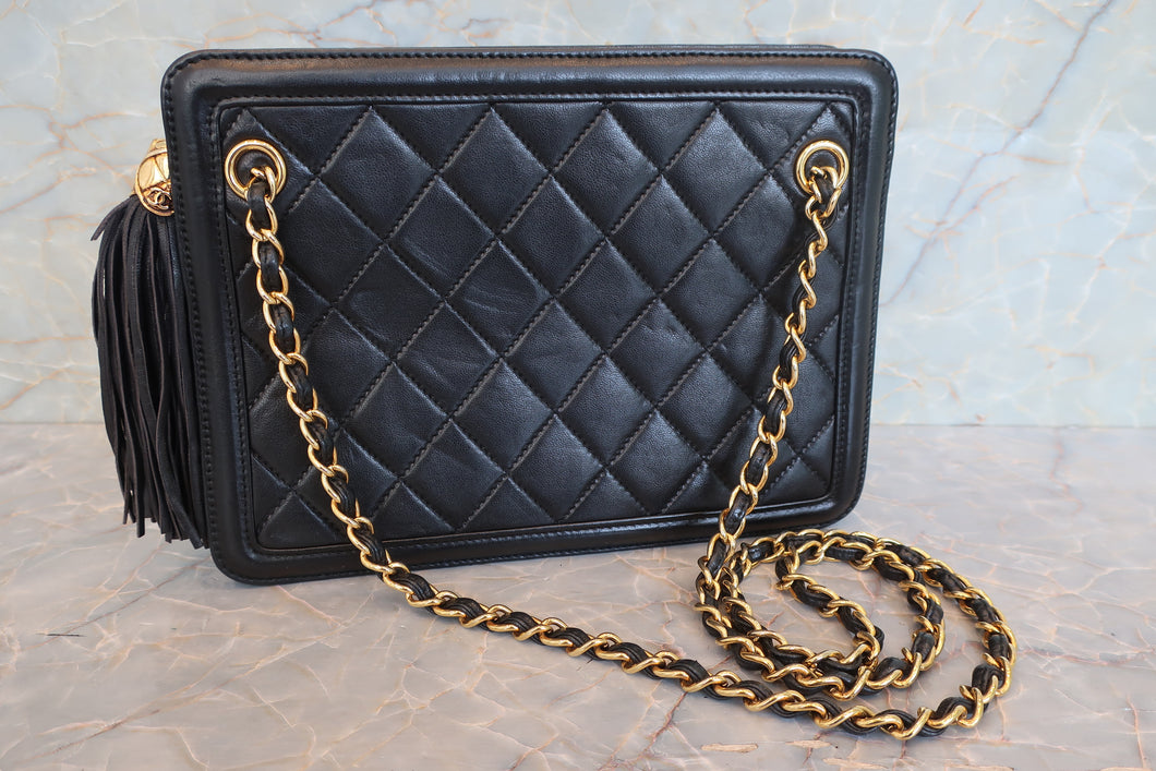 CHANEL/香奈儿 CF 流苏 链条 肩背包 羊皮 Black/Gold hadware(黑色/金色金属) 肩背包 700100207