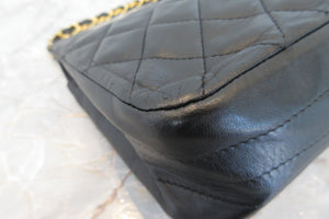 CHANEL Matelasse chain shoulder bag Lambskin Black/Gold hadware Shoulder bag 700060187