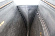 将图片加载到图库查看器，CHANEL/香奈儿 CF 流苏 链条 肩背包 羊皮 Black/Gold hadware(黑色/金色金属) 肩背包 700100207
