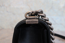 將圖片載入圖庫檢視器 CＨANEL/シャネル ボーイシャネルチェーンショルダーバッグ キャビアスキン ブラック/シルバー金具 ショルダーバッグ 800080039
