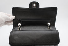 Load image into Gallery viewer, CHANEL Matelasse Double Flap Double Chain shoulder bag Caviar skin Black/Silver hardware Shoulder bag 800100005
