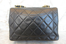 将图片加载到图库查看器，CHANEL/香奈儿 迷你CF 单盖 链条包 羊皮 Black/Gold hadware(黑色/金色金属) 肩背包 700060218
