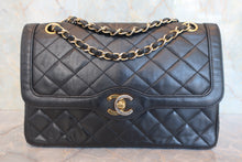 Load image into Gallery viewer, CHANEL Paris Limited Matelasse chain shoulder bag Lambskin Black/Gold hadware Black/Gold hadware 800050092
