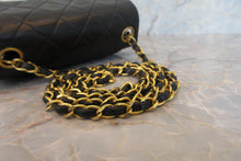 将图片加载到图库查看器，CHANEL/香奈儿 迷你CF 单盖 链条包 羊皮 Black/Gold hadware(黑色/金色金属) 肩背包 700060218
