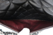 Load image into Gallery viewer, CHANEL Matelasse Double Flap Double Chain shoulder bag Caviar skin Black/Silver hardware Shoulder bag 800100005
