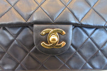 将图片加载到图库查看器，CHANEL/香奈儿 迷你CF 单盖 链条包 羊皮 Black/Gold hadware(黑色/金色金属) 肩背包 700060218
