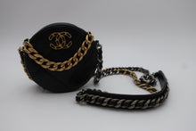 Load image into Gallery viewer, CHANEL CHANEL19 Matelasse Round Chain shoulder bag Lambskin Black/Gold hardware/Silver hardware  Shoulder bag 800090124
