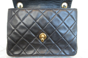 CHANEL/香奈儿 迷你CF 单盖 链条包 羊皮 Black/Gold hadware(黑色/金色金属) 肩背包 700060218