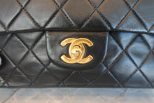 Load image into Gallery viewer, CHANEL Matelasse double Flap Double Chain shoulder bag Lambskin Black/Gold Ha﻿rdware Shoulder bag 800080147
