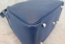 Load image into Gallery viewer, HERMES LINDY 26 Swift leather Blue saphir X Engraving Shoulder bag 600070020
