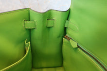 Load image into Gallery viewer, HERMES KELLY 32 Gulliver leather Apple green  ○Y Engraving Shoulder bag 600120154
