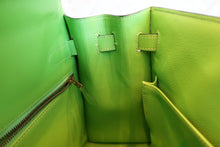 Load image into Gallery viewer, HERMES KELLY 32 Gulliver leather Apple green  ○Y Engraving Shoulder bag 600120154
