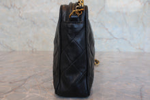 Load image into Gallery viewer, CHANEL Matelasse fringe chain shoulder bag Lambskin Black/Gold hadware Shoulder bag 800080142
