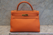 画像をギャラリービューアに読み込む, HERMES／エルメス ケリー32 トゴ オレンジ □F刻印 ショルダーバッグ 700090147
