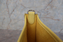 画像をギャラリービューアに読み込む, HERMES／エルメス エブリンTPM トリヨンクレマンス ライム W刻印 ショルダーバッグ 800010038
