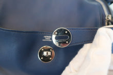 Load image into Gallery viewer, HERMES LINDY 26 Swift leather Blue saphir X Engraving Shoulder bag 600070020
