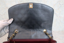 Load image into Gallery viewer, CHANEL  Diana matelasse chain shoulder bag Lambskin Black/Gold hadware Shoulder bag 800020192
