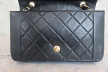 Load image into Gallery viewer, CHANEL  Diana matelasse chain shoulder bag Lambskin Black/Gold hadware Shoulder bag 800020192
