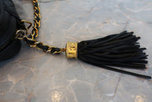 Load image into Gallery viewer, CHANEL Matelasse fringe chain shoulder bag Lambskin Black/Gold hadware Shoulder bag 800080142
