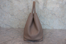 将图片加载到图库查看器，HERMES  GARDEN PARTY PM Country leather Gris tourterelle X刻印 Tote bag 800060206
