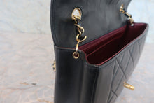 Load image into Gallery viewer, CHANEL  Diana matelasse chain shoulder bag Lambskin Black/Gold hadware Shoulder bag 800020192
