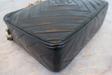 将图片加载到图库查看器，CHANEL/香奈儿 经典双C 流苏 链条包 羊皮 Black/Gold hadware(黑色/金色金属) 肩背包 700100203
