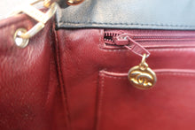 Load image into Gallery viewer, CHANEL  Diana matelasse chain shoulder bag Lambskin Black/Gold hadware Shoulder bag 800020192
